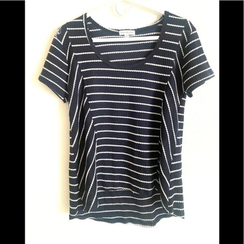 SOCIALITE navy knit white striped high low top-M
